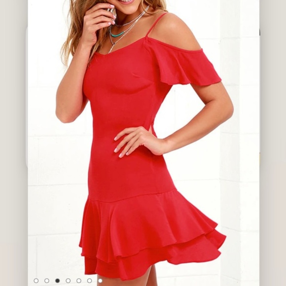 💃🏻Lulus Red Ruffled Up Cold Shoulder Backless Mini Dress‎ - Picture 3 of 13